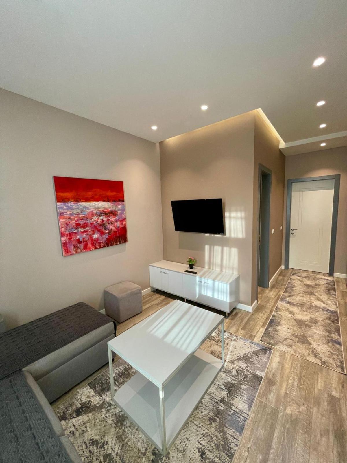 Premium City Studio & Suite Тирана Экстерьер фото